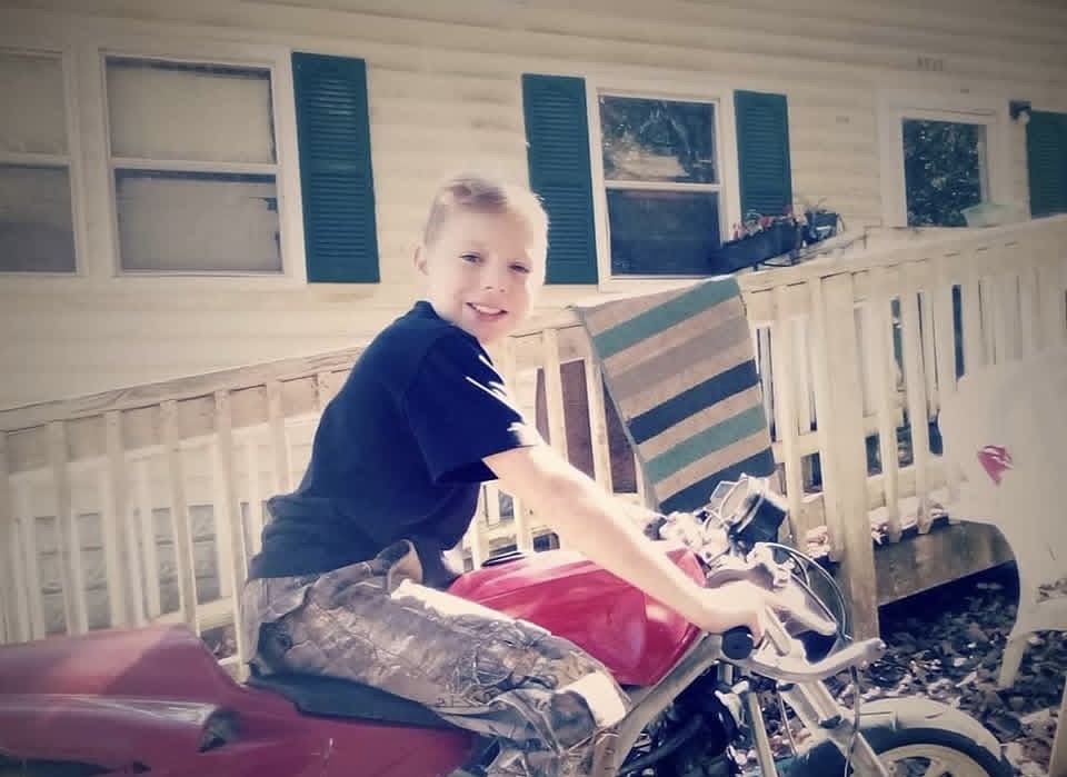 Jordan Parton Motorcycle Crash: 16-Year-Old Critically Injured, Suffers Amputation of Both Feet on I-40 West Near North Cherry Street in Knoxville